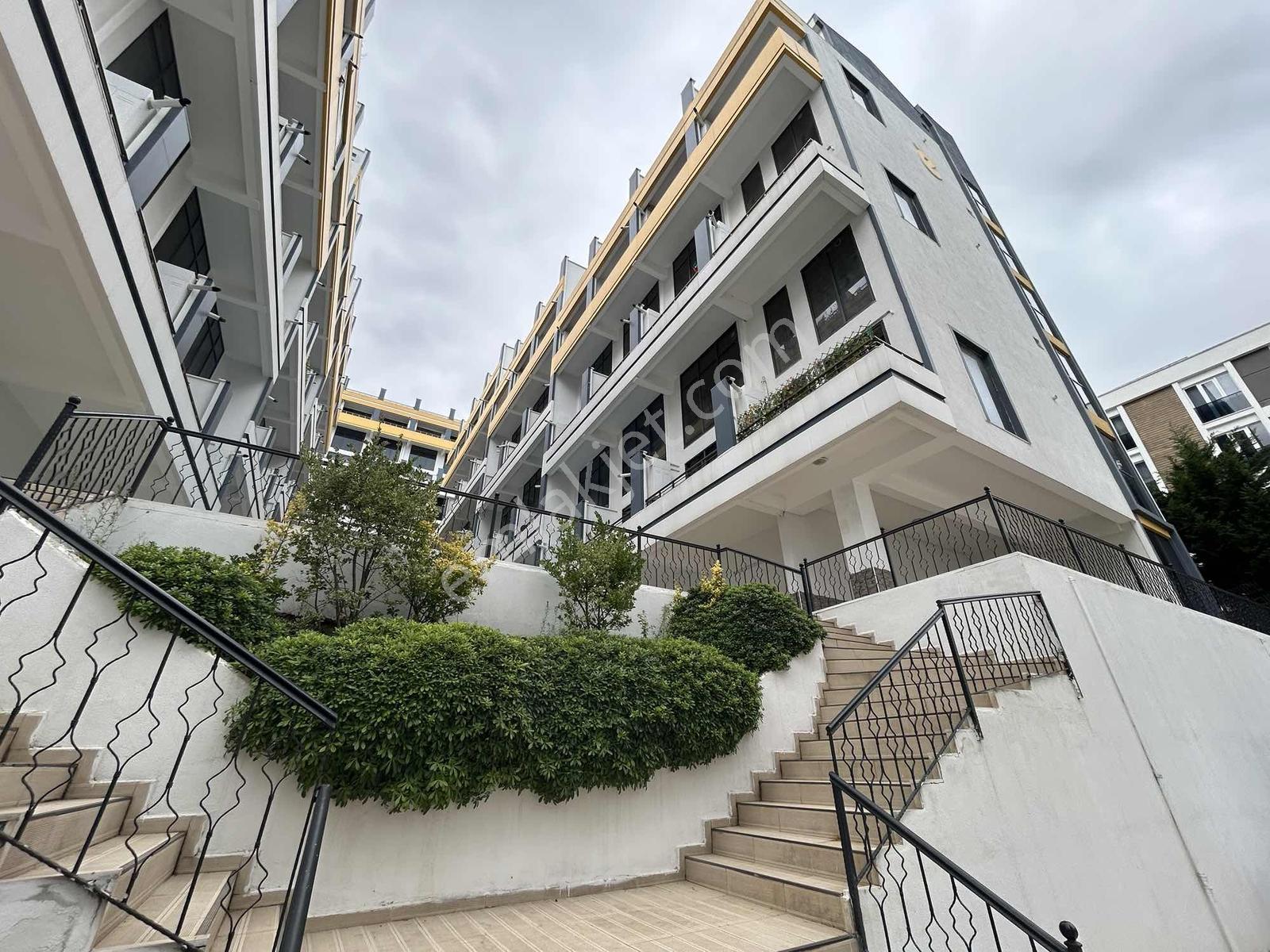 Elmakent'Te Loft+Çift Balkonlu Eşyalı Deniz M. Satılık 1+1