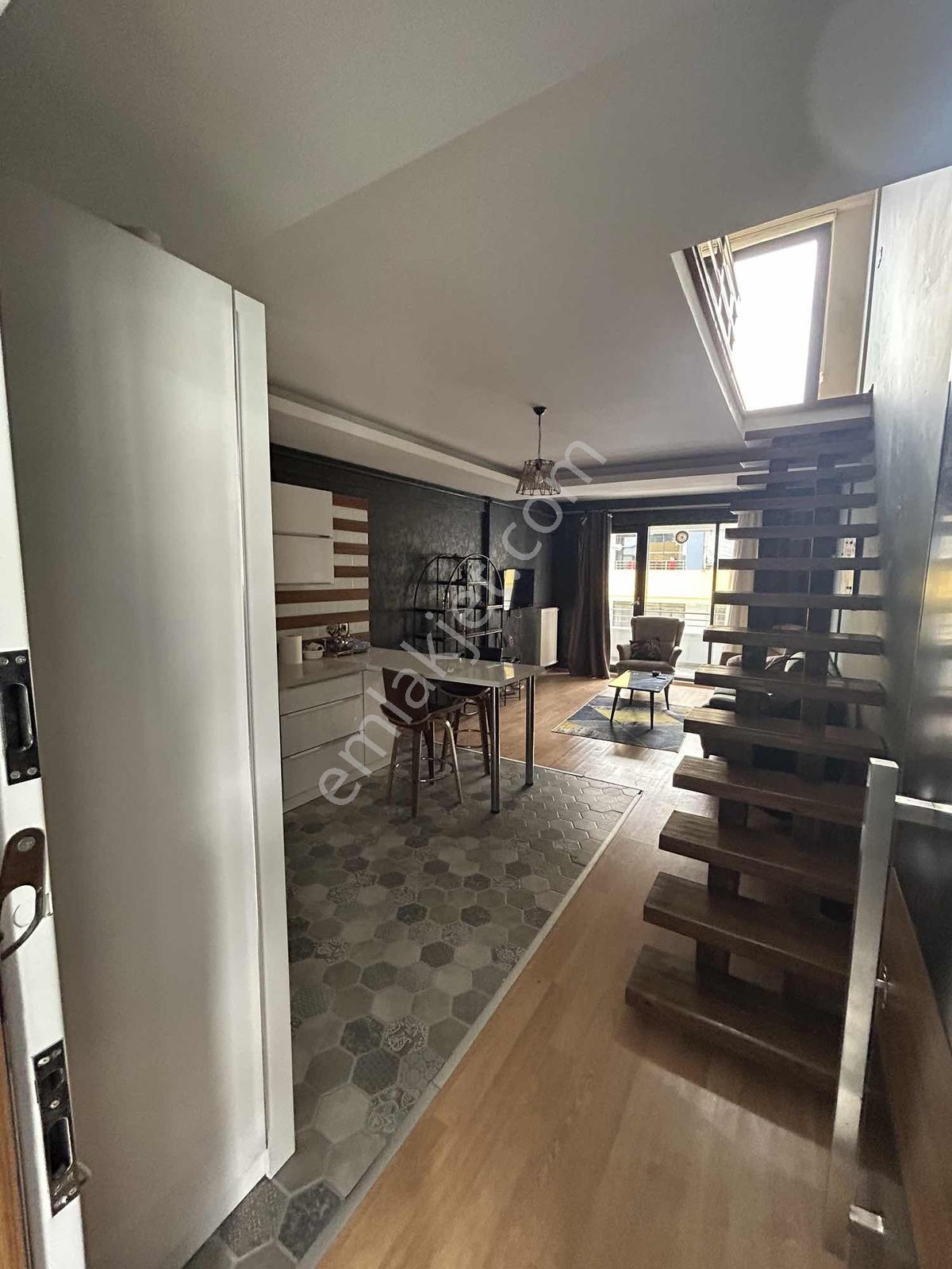 Elmakent'te Loft+çift Balkonlu Eşyalı Deniz M. Satılık 1+1 — fotoğraf 24