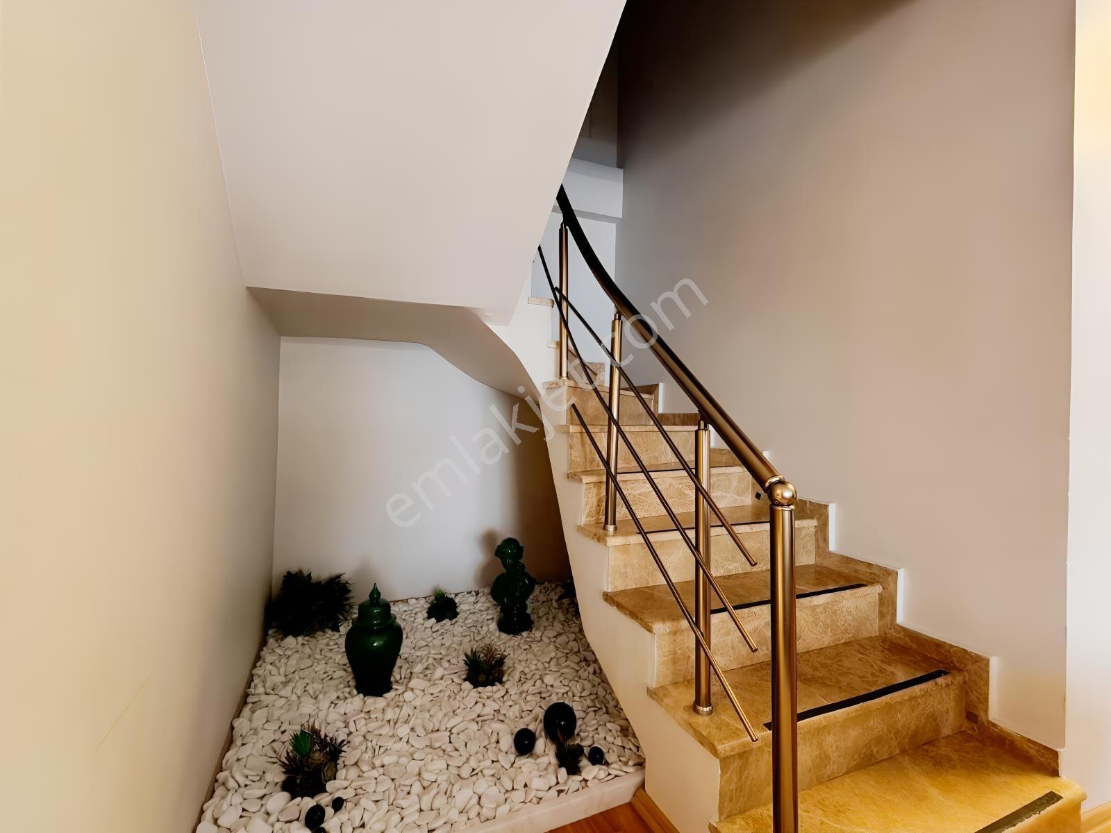 Altınşehirde Satılık 4+1 Lüks Dubleks Daire — fotoğraf 21