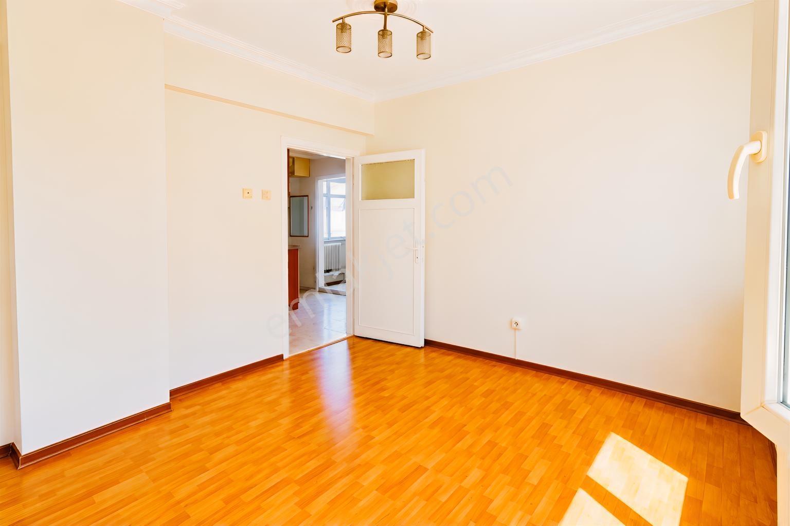 Rw/detay'dan Kırmızıtoprak Ötnü Sok.ta / Satılık 2+1 Daire — fotoğraf 13