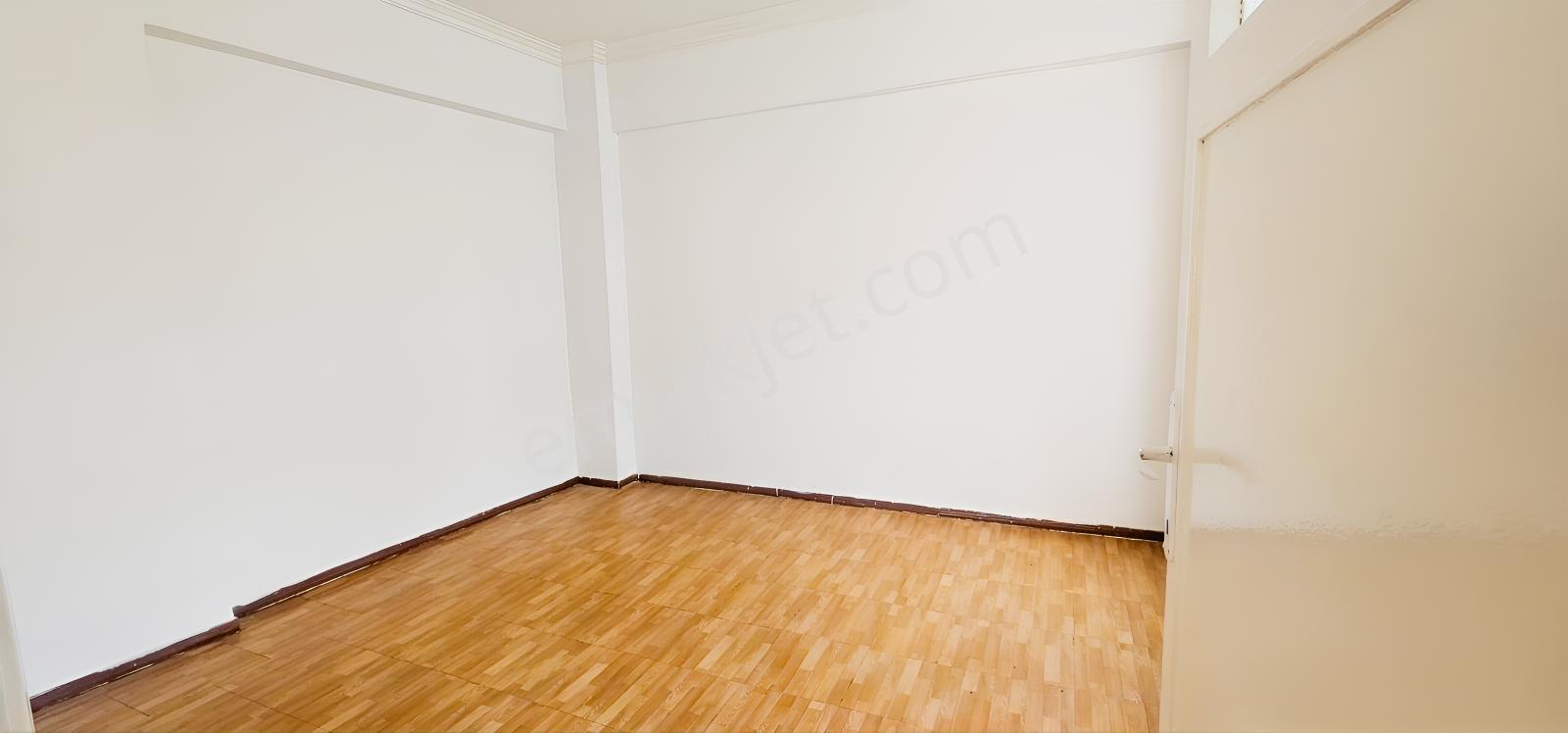 Rw/detay'dan Kırmızıtoprak Ötnü Sok.ta / Satılık 2+1 Daire — fotoğraf 16