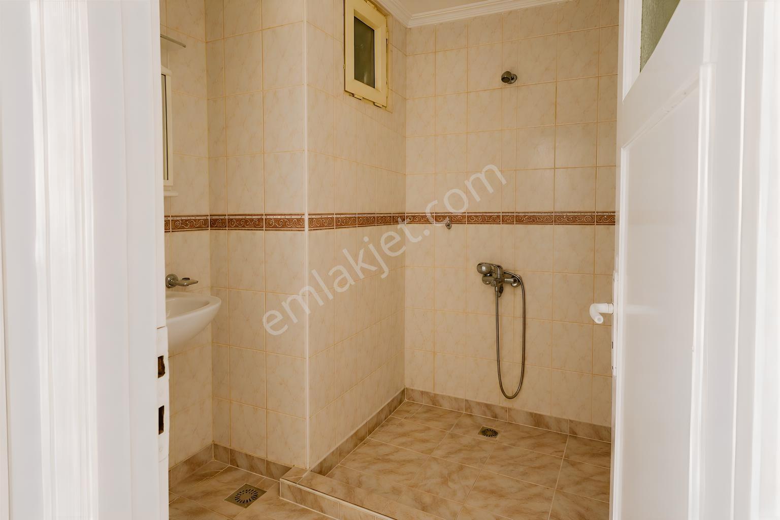 Rw/detay'dan Kırmızıtoprak Ötnü Sok.ta / Satılık 2+1 Daire — fotoğraf 19
