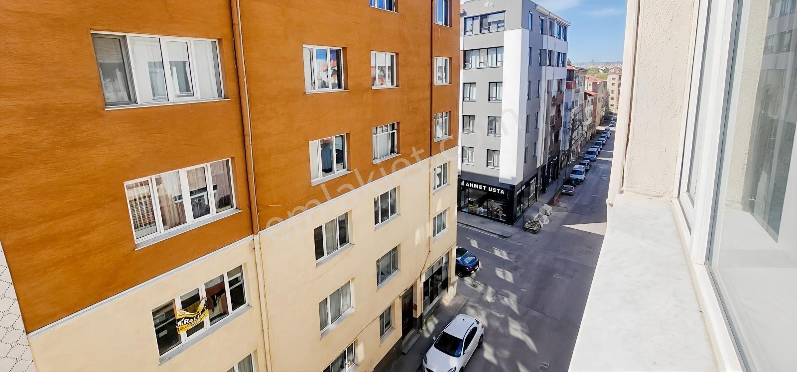 Rw/detay'dan Kırmızıtoprak Ötnü Sok.ta / Satılık 2+1 Daire — fotoğraf 23