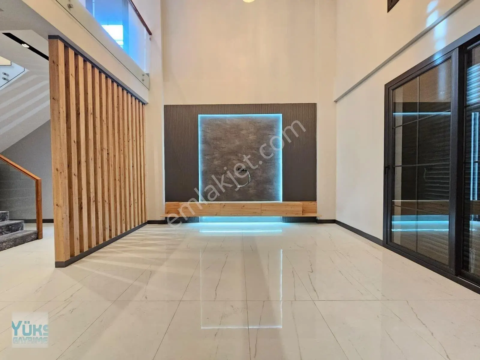 Denizli Göveçlik Mahallesinde Panjurlu Bahçeli Lüks Satılık 5+1 Fırsat Villa — fotoğraf 12