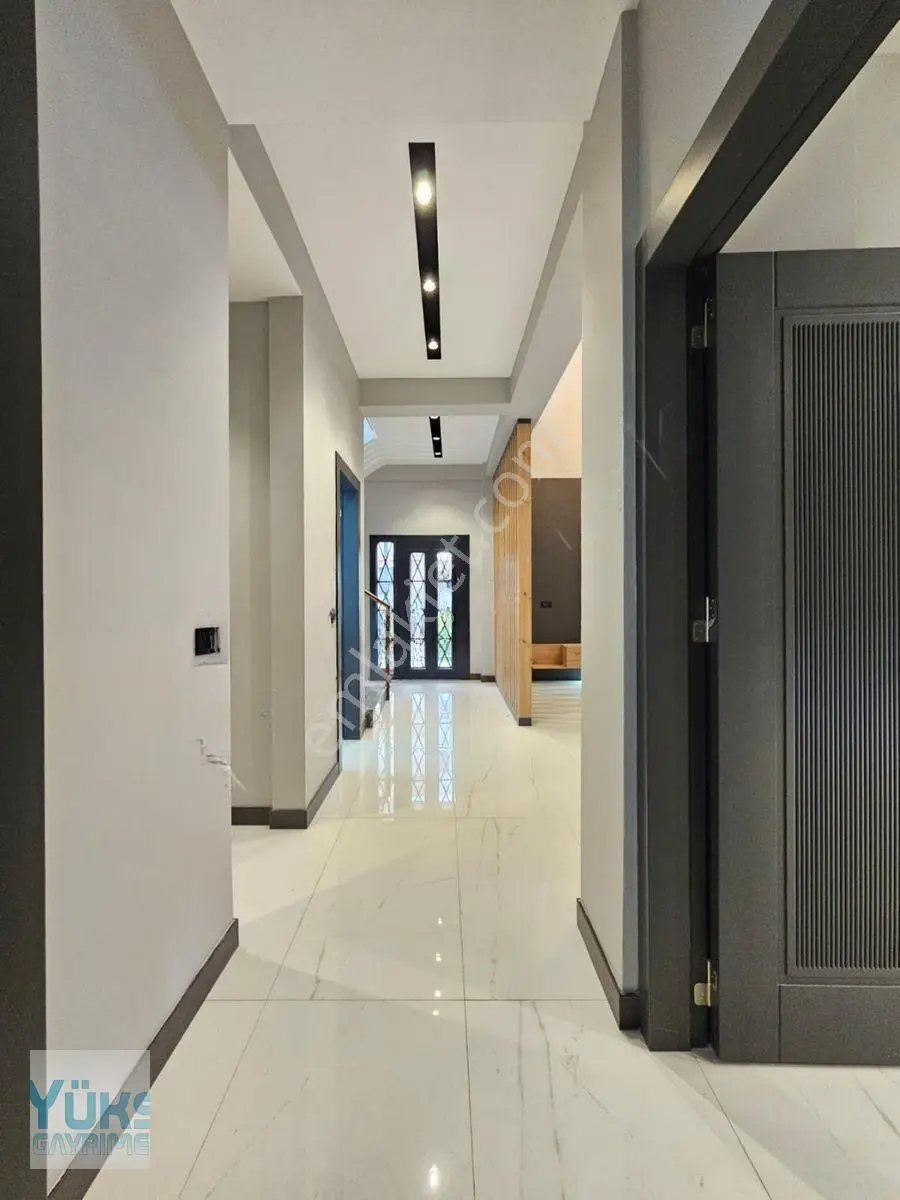 Denizli Göveçlik Mahallesinde Panjurlu Bahçeli Lüks Satılık 5+1 Fırsat Villa — fotoğraf 27