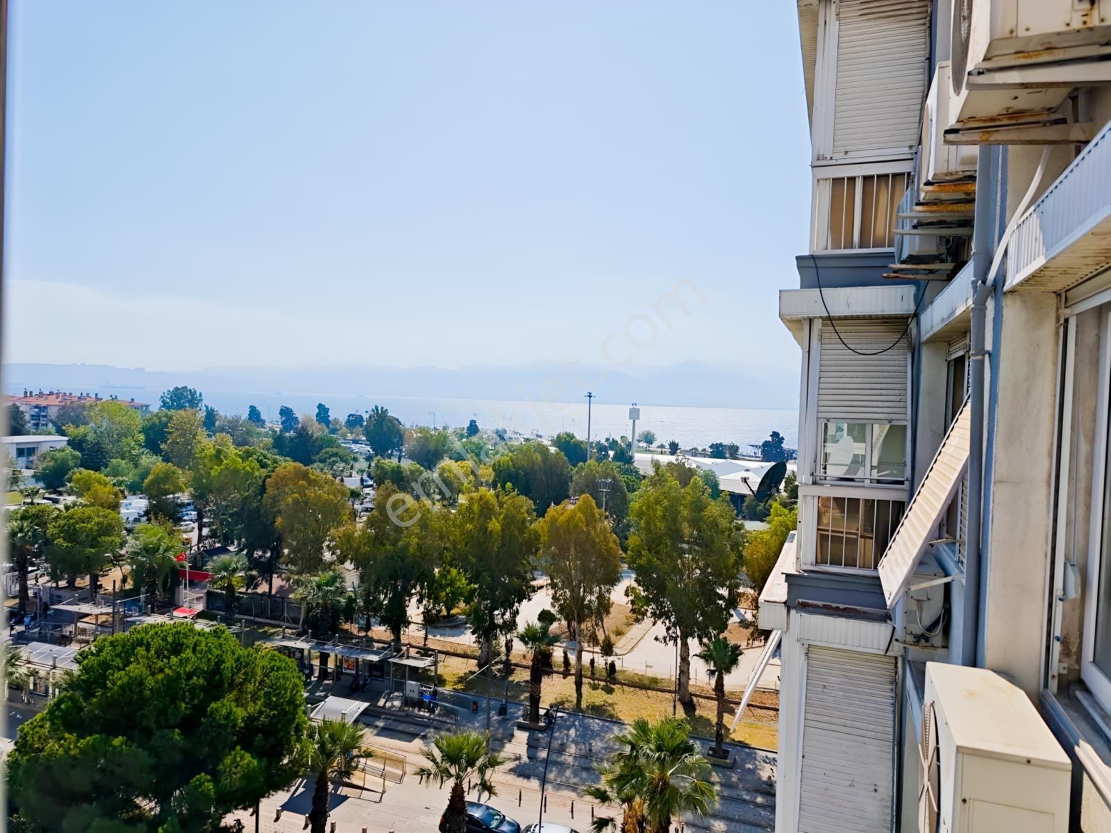 Karşıyaka Atakent De 3+1 Full Deniz Manzaralı Satılık Daire — fotoğraf 16