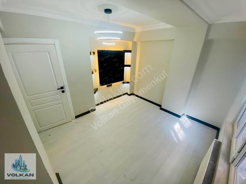 Esentepe Mah 2+1 85m2 Krediye Uygun 12 Yıllık Yüksek Giriş Daire — fotoğraf 3