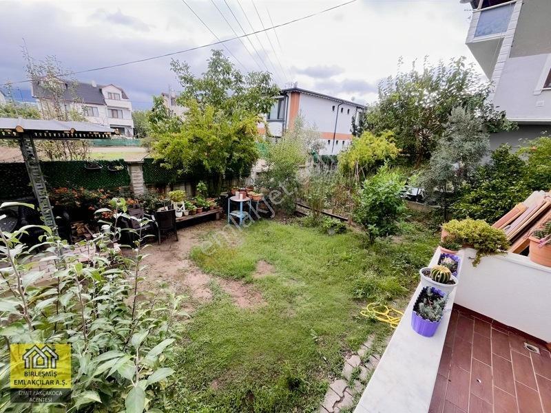 Başiskele'de 409m2 Arsa İçerisinde Satılık Müstakil 3 Katlı Bina — fotoğraf 5