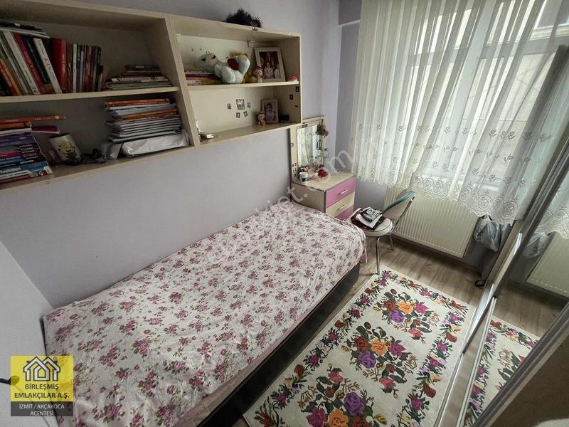 Başiskele'de 409m2 Arsa İçerisinde Satılık Müstakil 3 Katlı Bina — fotoğraf 20