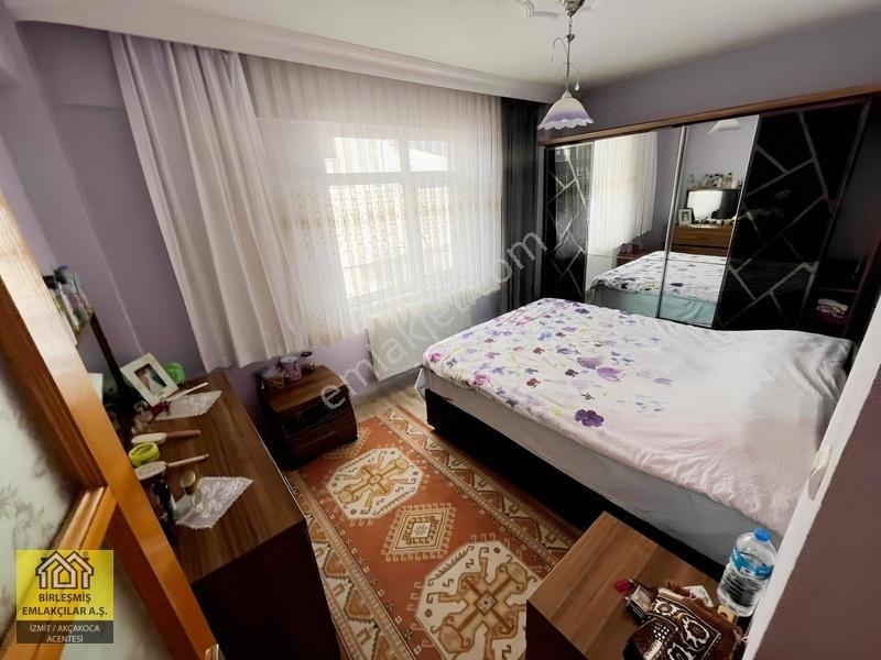 Başiskele'de 409m2 Arsa İçerisinde Satılık Müstakil 3 Katlı Bina — fotoğraf 21