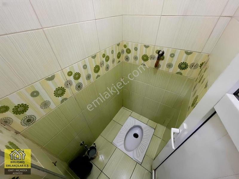 Başiskele'de 409m2 Arsa İçerisinde Satılık Müstakil 3 Katlı Bina — fotoğraf 25