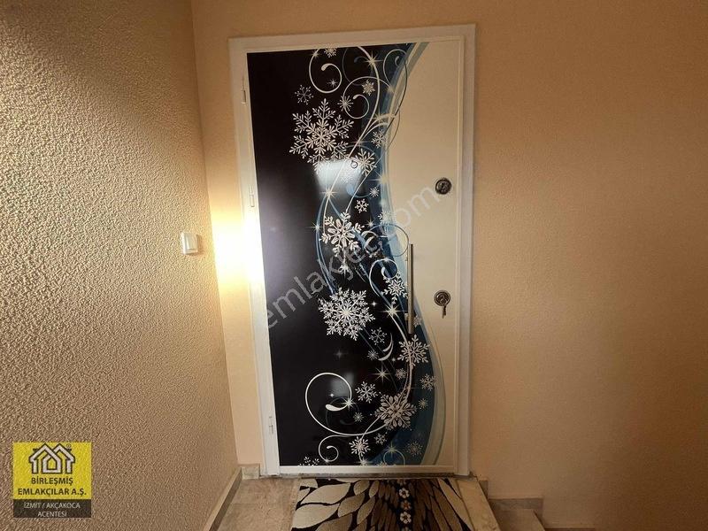 Başiskele'de 409m2 Arsa İçerisinde Satılık Müstakil 3 Katlı Bina — fotoğraf 27