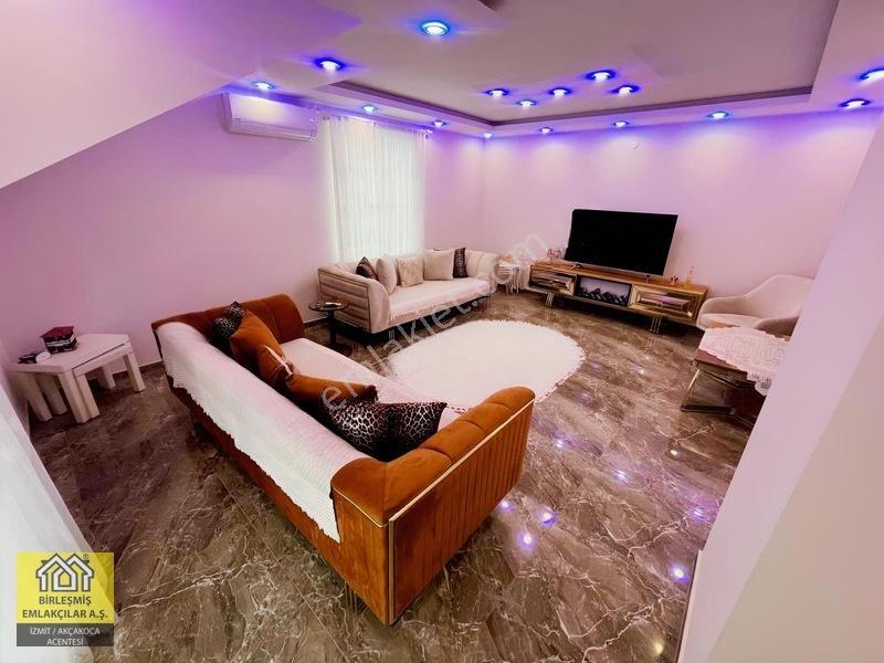 Başiskele'de 409m2 Arsa İçerisinde Satılık Müstakil 3 Katlı Bina — fotoğraf 29
