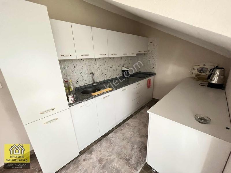 Başiskele'de 409m2 Arsa İçerisinde Satılık Müstakil 3 Katlı Bina — fotoğraf 34