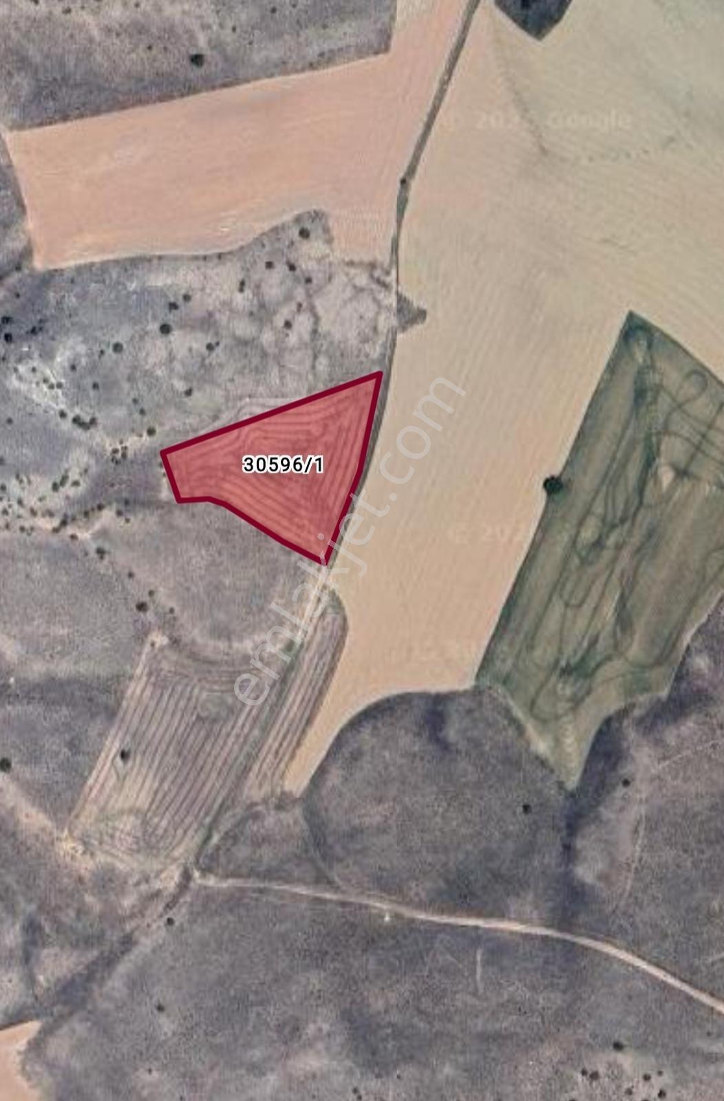Rw Detay'Dan Eskişehir Uluçayır Köyün'De 5,240 M2 Satılık Tarla