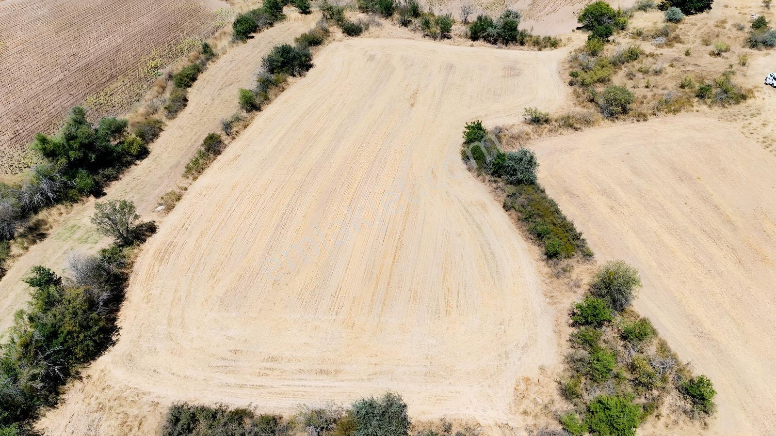 Üsküp Cevat Paşada 5170M2 Satılık Tarla