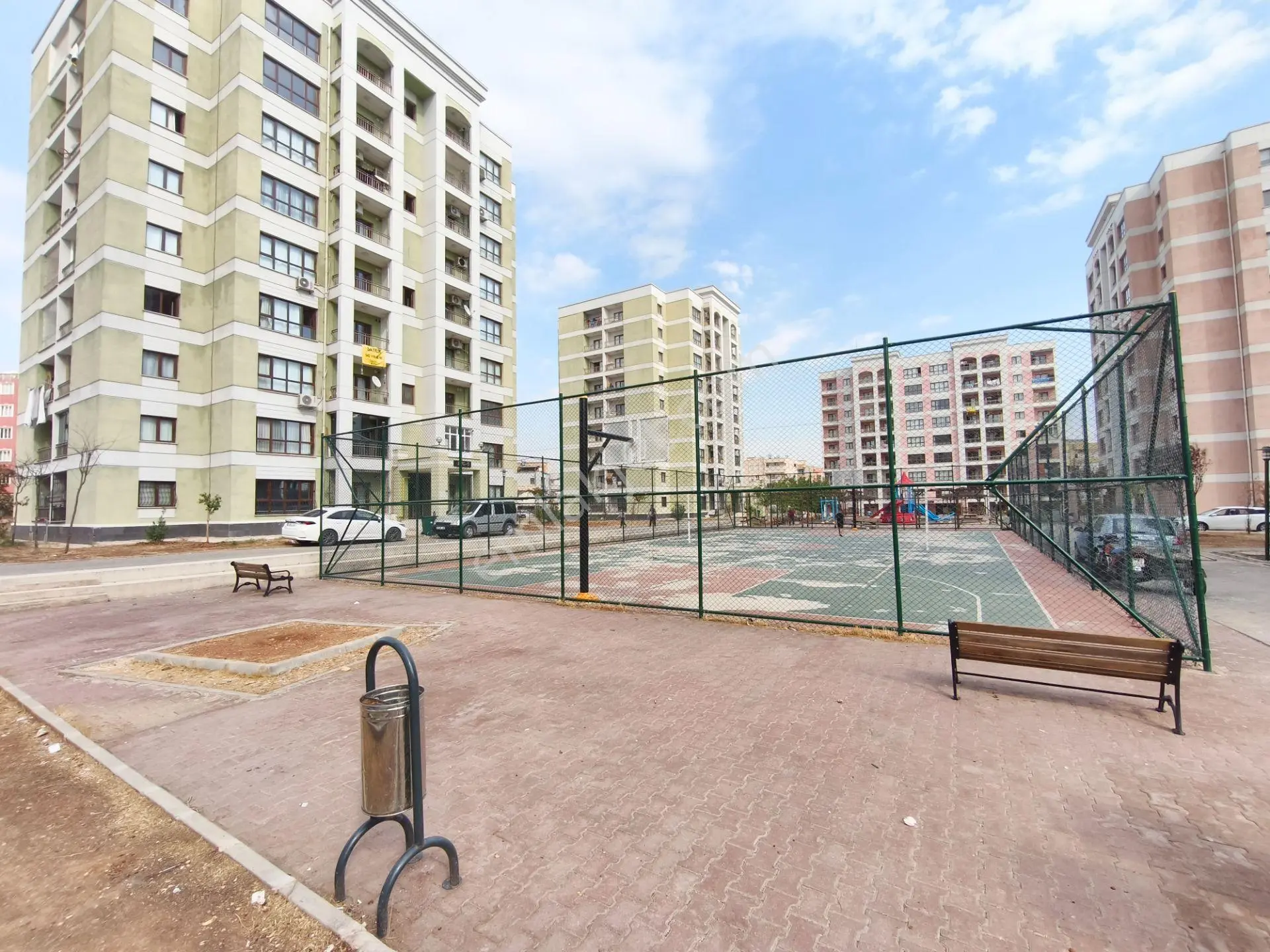 Kuruluş Gayrimenkulden Haliliye Yenişehir Tokılerde Satılık 3+1 — fotoğraf 3