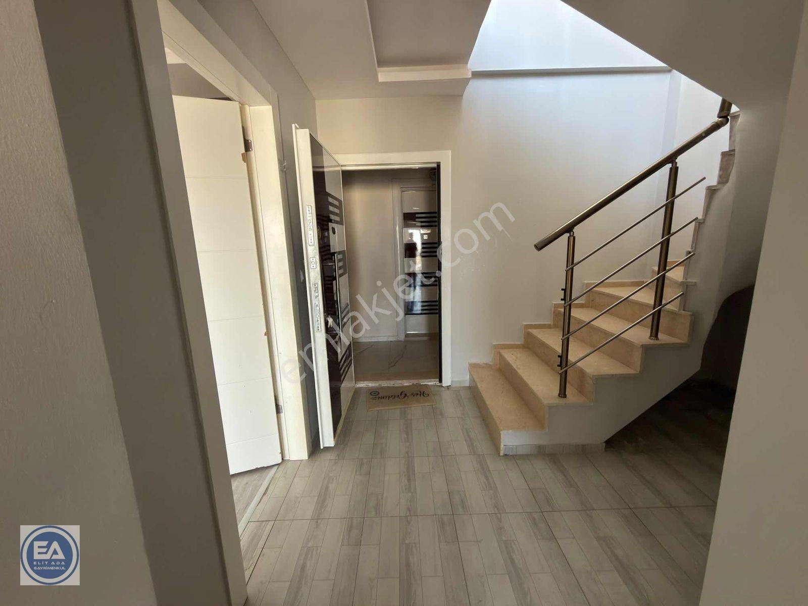 Kuşadası Davutlar Merkez Geniş 3+1 Dubleks Daire — fotoğraf 29