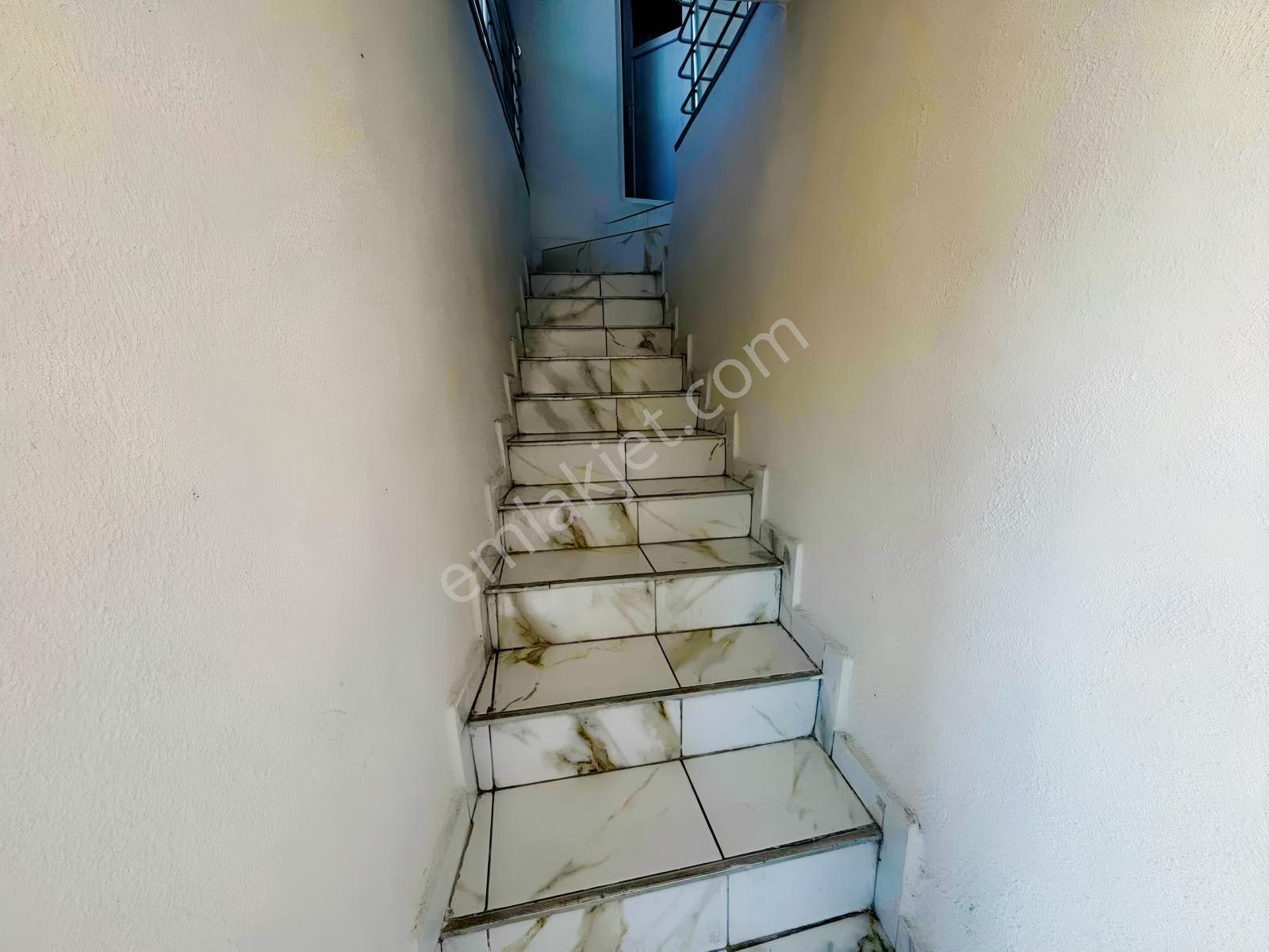 Alacahırkada Bursa Manzaralı Müstakil Bina — fotoğraf 10