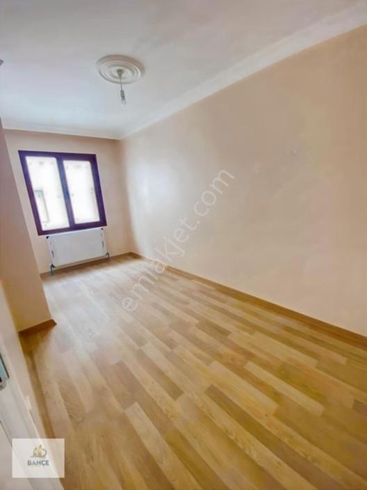 Cumhuriyet Mahallesinde Sıfır Arakat Satılık 3+1 Daire — fotoğraf 9