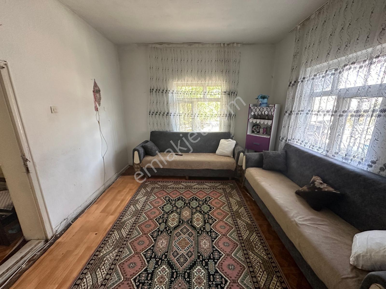 Karahan Emlak'tan 4 Eylül Mah.cuma Pazarında Satılık Müstakil Ev — fotoğraf 4