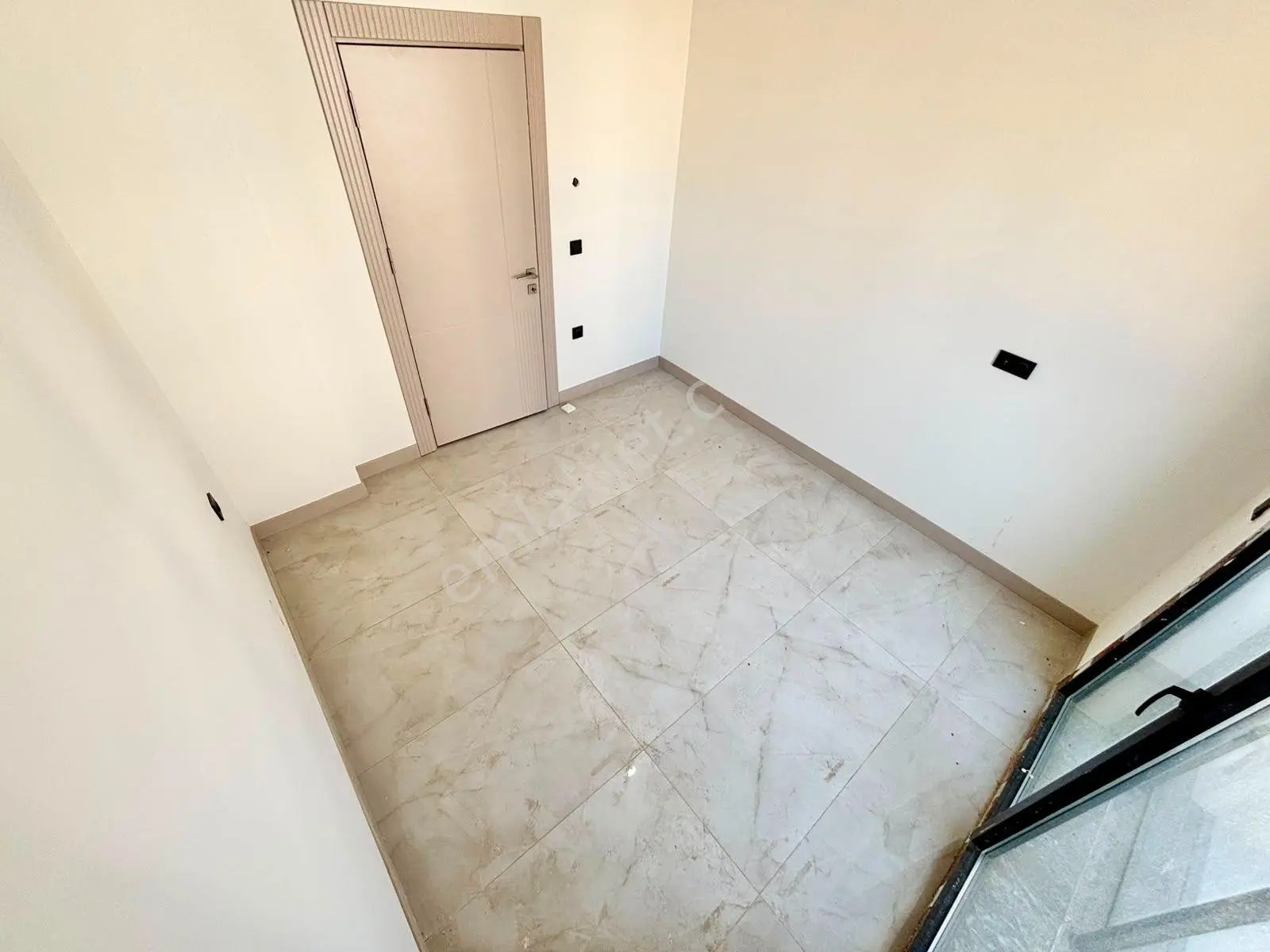 ꧁ay Emlaktan꧂burhaniye Bademalanında Arakat Ön Cephe Ebeveyn Banyolu Satılık 2+1 Ultra Lüks Daire — fotoğraf 22
