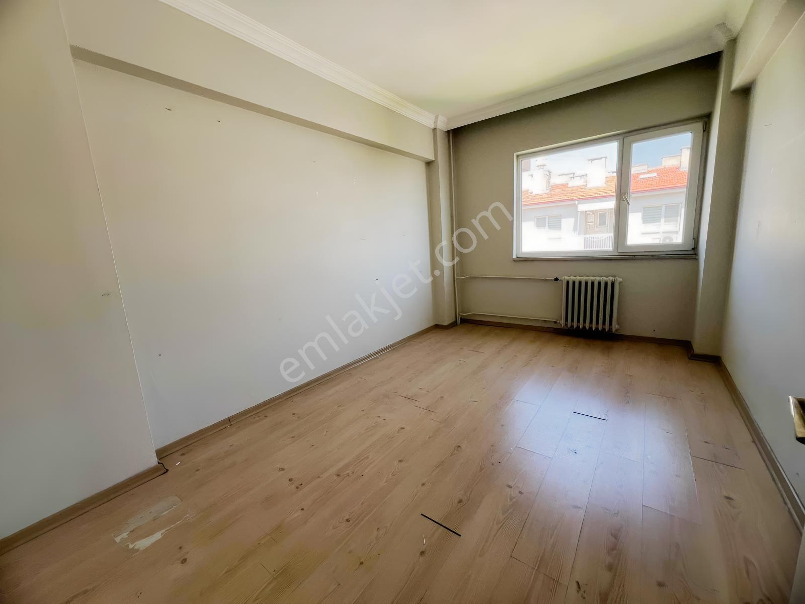 İzmır Karşıyaka, Bostanlı Satılık 3+1 Daıre — fotoğraf 9