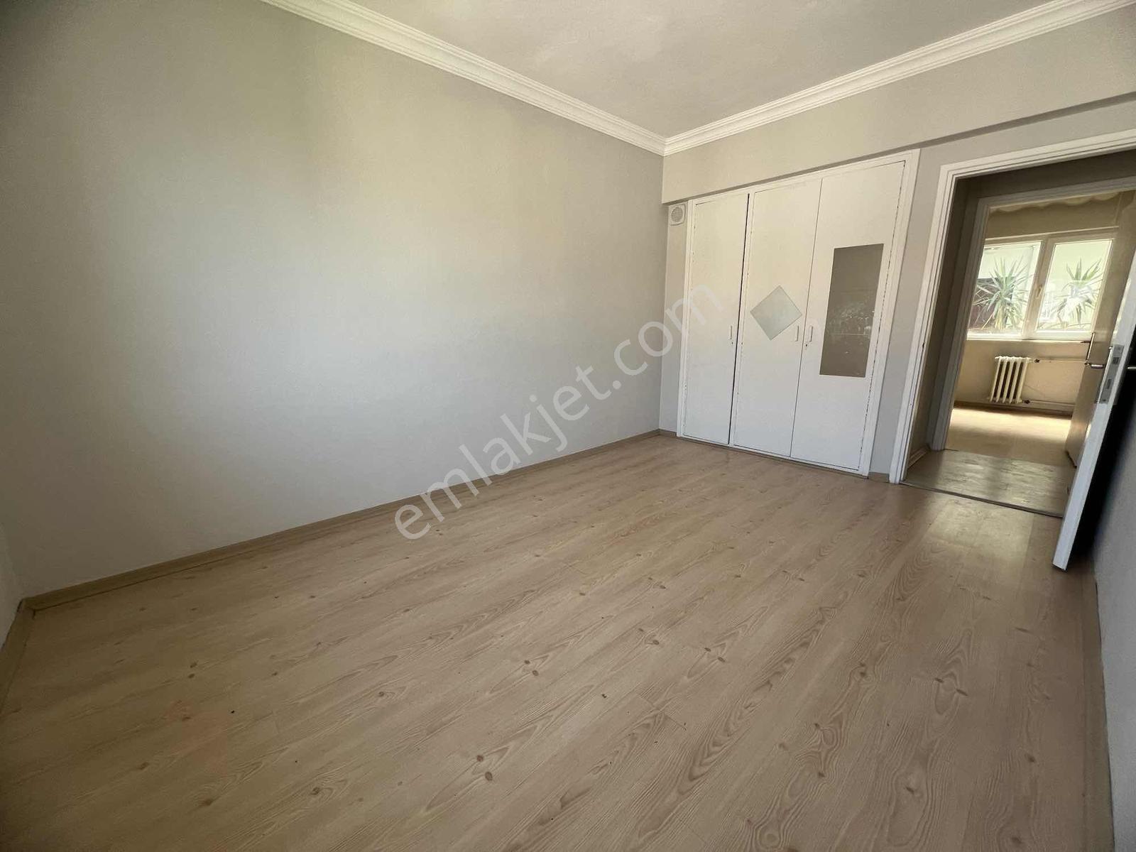 İzmır Karşıyaka, Bostanlı Satılık 3+1 Daıre — fotoğraf 11