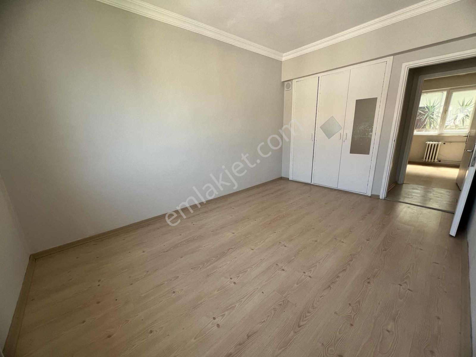 İzmır Karşıyaka, Bostanlı Satılık 3+1 Daıre — fotoğraf 12