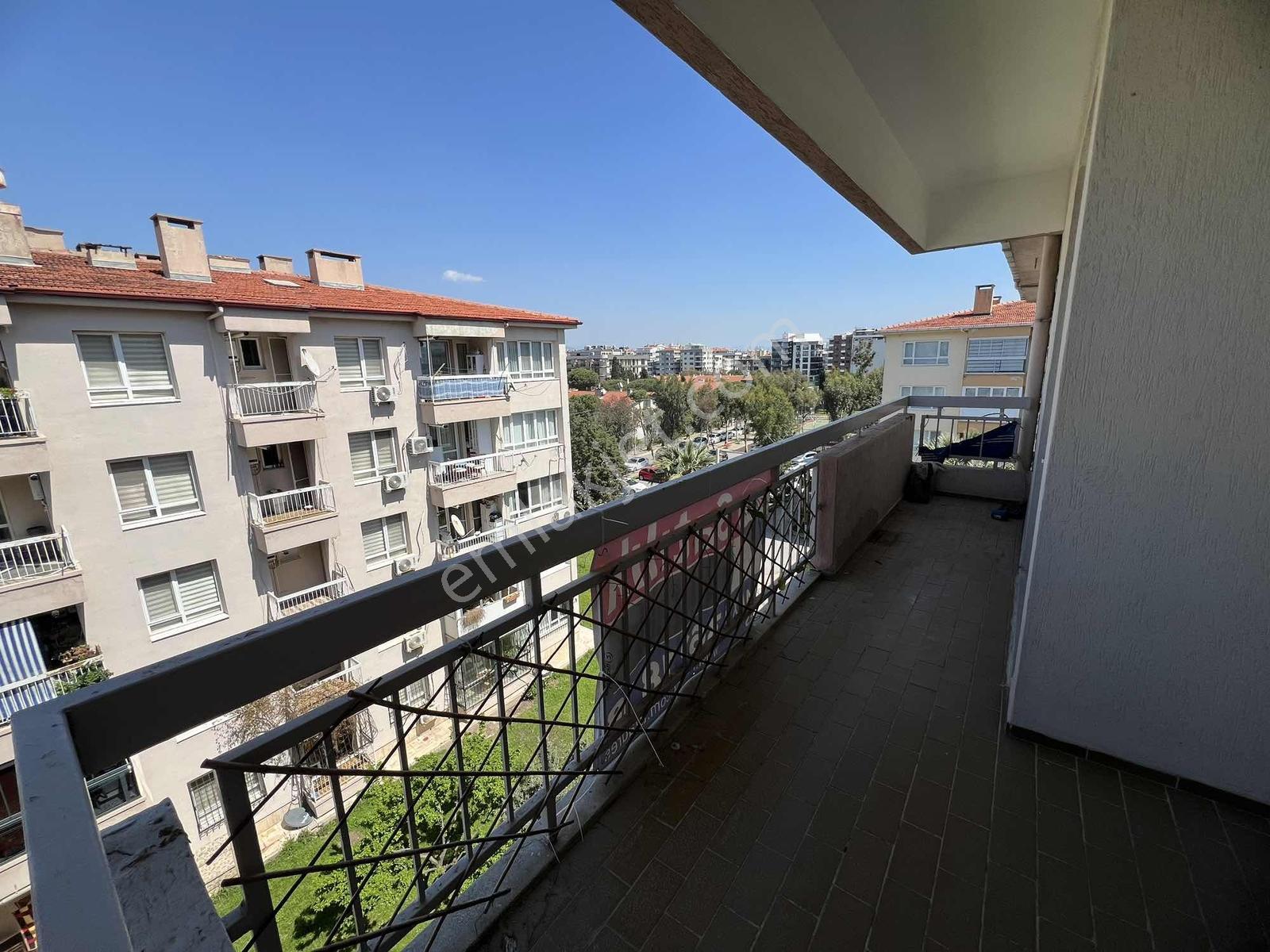 İzmır Karşıyaka, Bostanlı Satılık 3+1 Daıre — fotoğraf 22