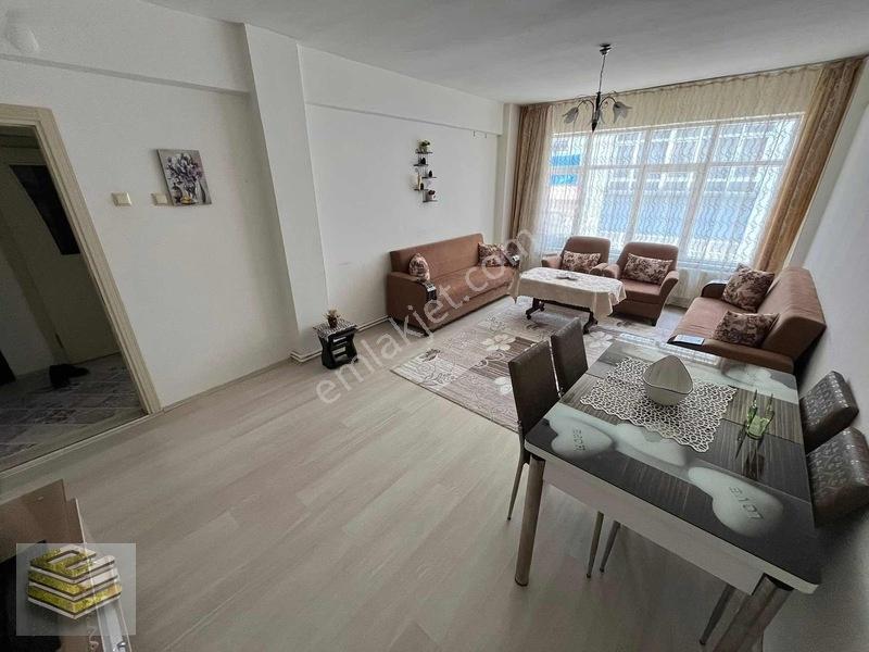 Ekipten Fırsat Eşyalı Satılık Daire 2+1 Daire Doğalgazlı — fotoğraf 8