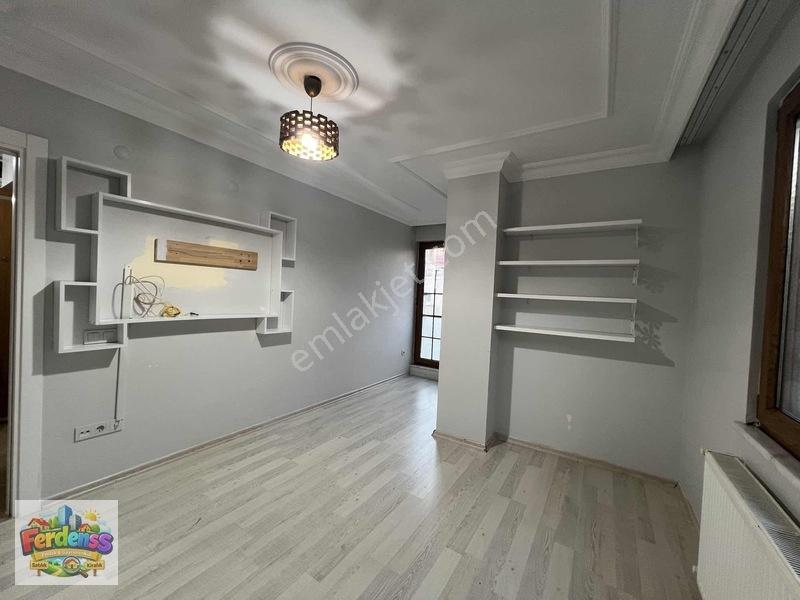 Ataşehirde Metro Ve Üniversiteye Yakın Satılık 2+1 Daire — fotoğraf 8