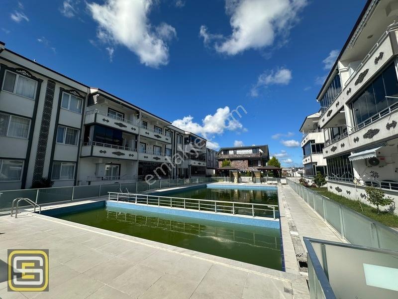 Kocaalide Denize Çok Yakın Havuzlu Sitede Havuz Cephe Yazlık — fotoğraf 6