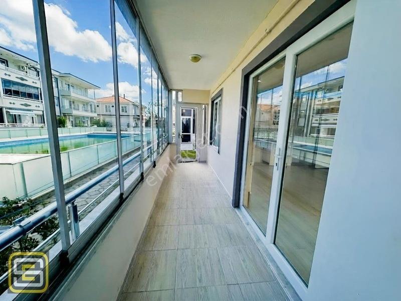 Kocaalide Denize Çok Yakın Havuzlu Sitede Havuz Cephe Yazlık — fotoğraf 19