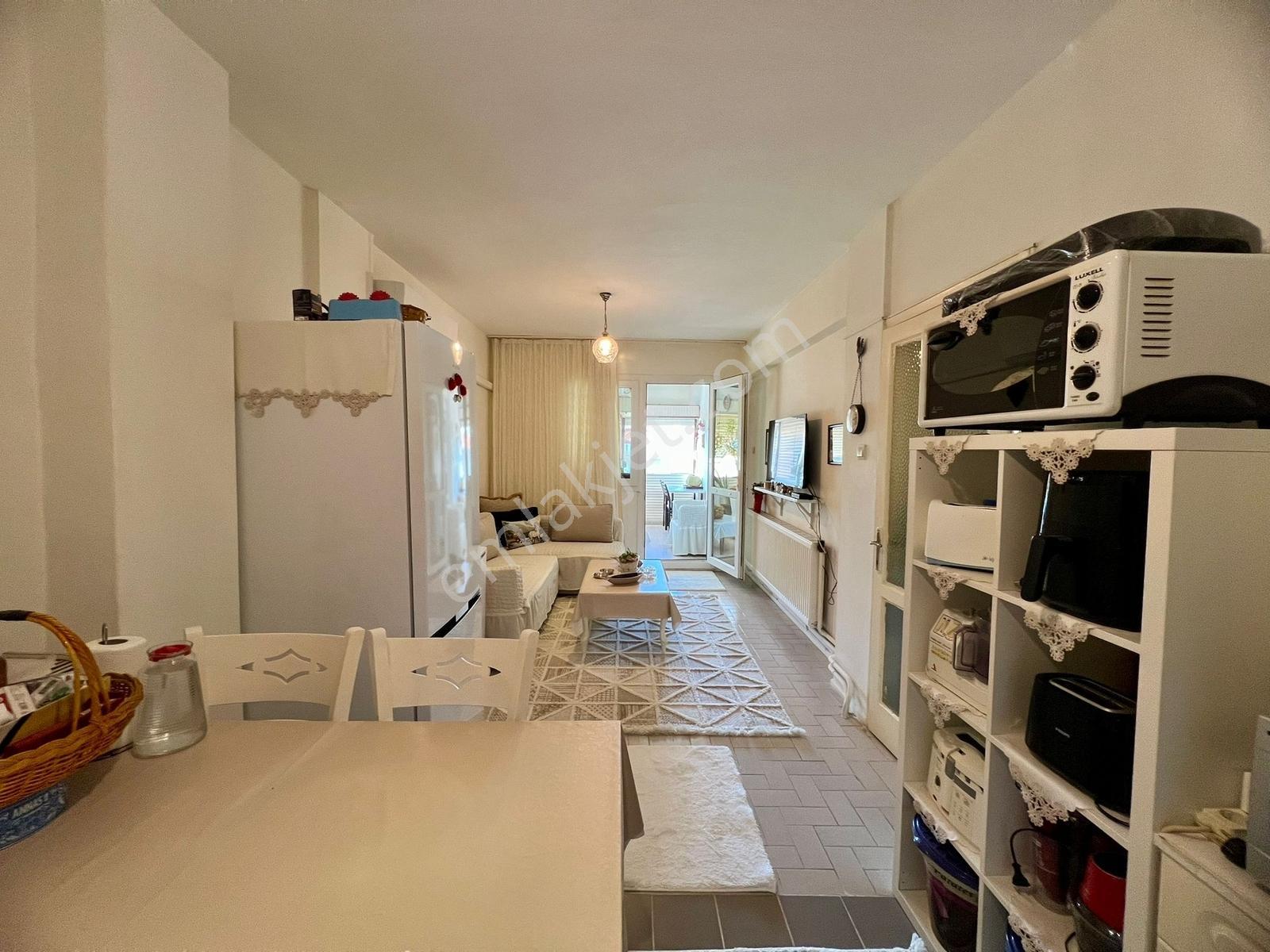 Bostanlı Merkez De 2 +1 Satılık Daire — fotoğraf 11