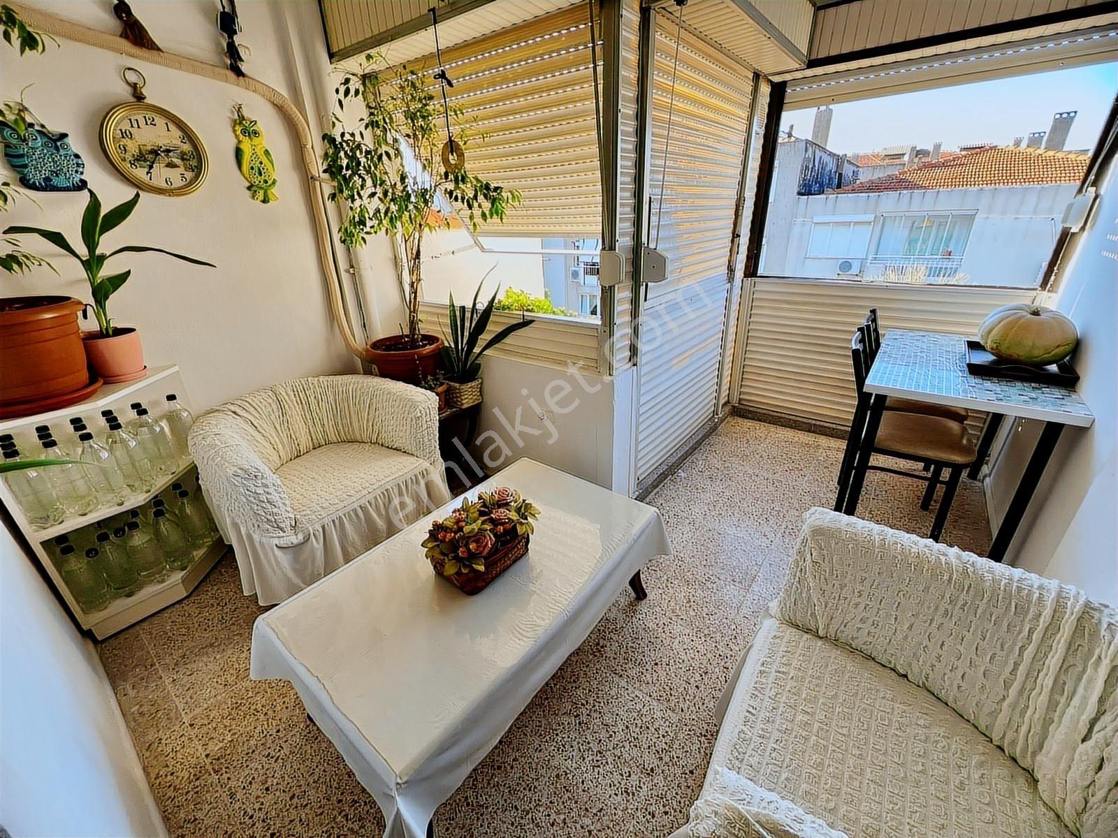 Bostanlı Merkez De 2 +1 Satılık Daire — fotoğraf 13