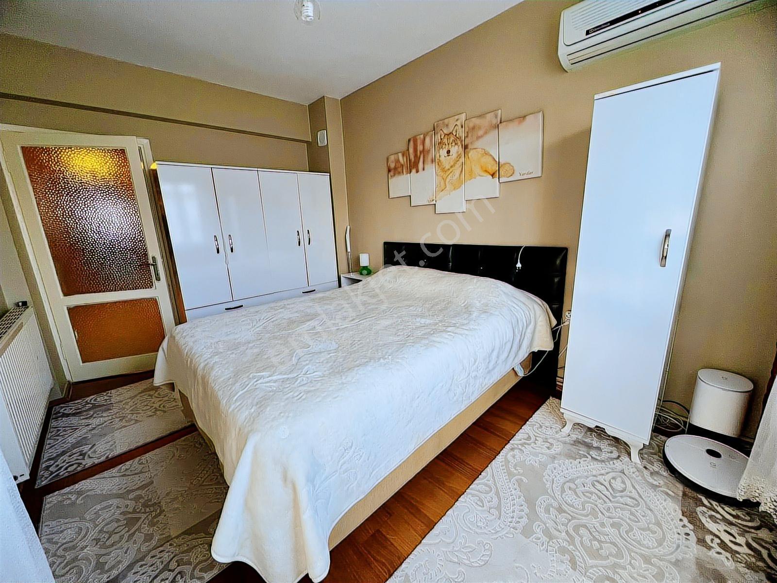 Bostanlı Merkez De 2 +1 Satılık Daire — fotoğraf 17