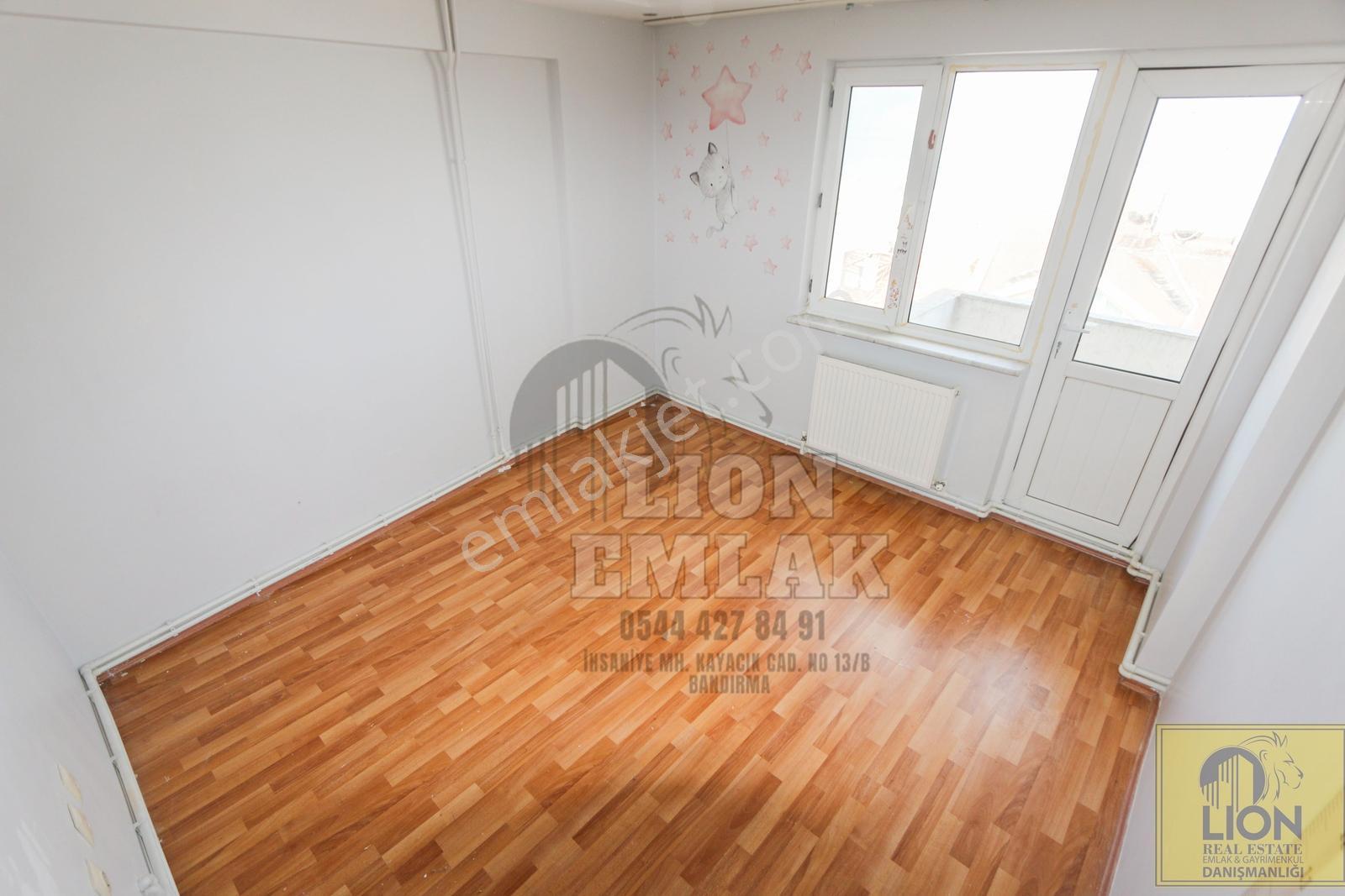 Lıon'dan Hacı Yusuf'ta Deniz Manzaralı Satılık 4+1 Daire — fotoğraf 13