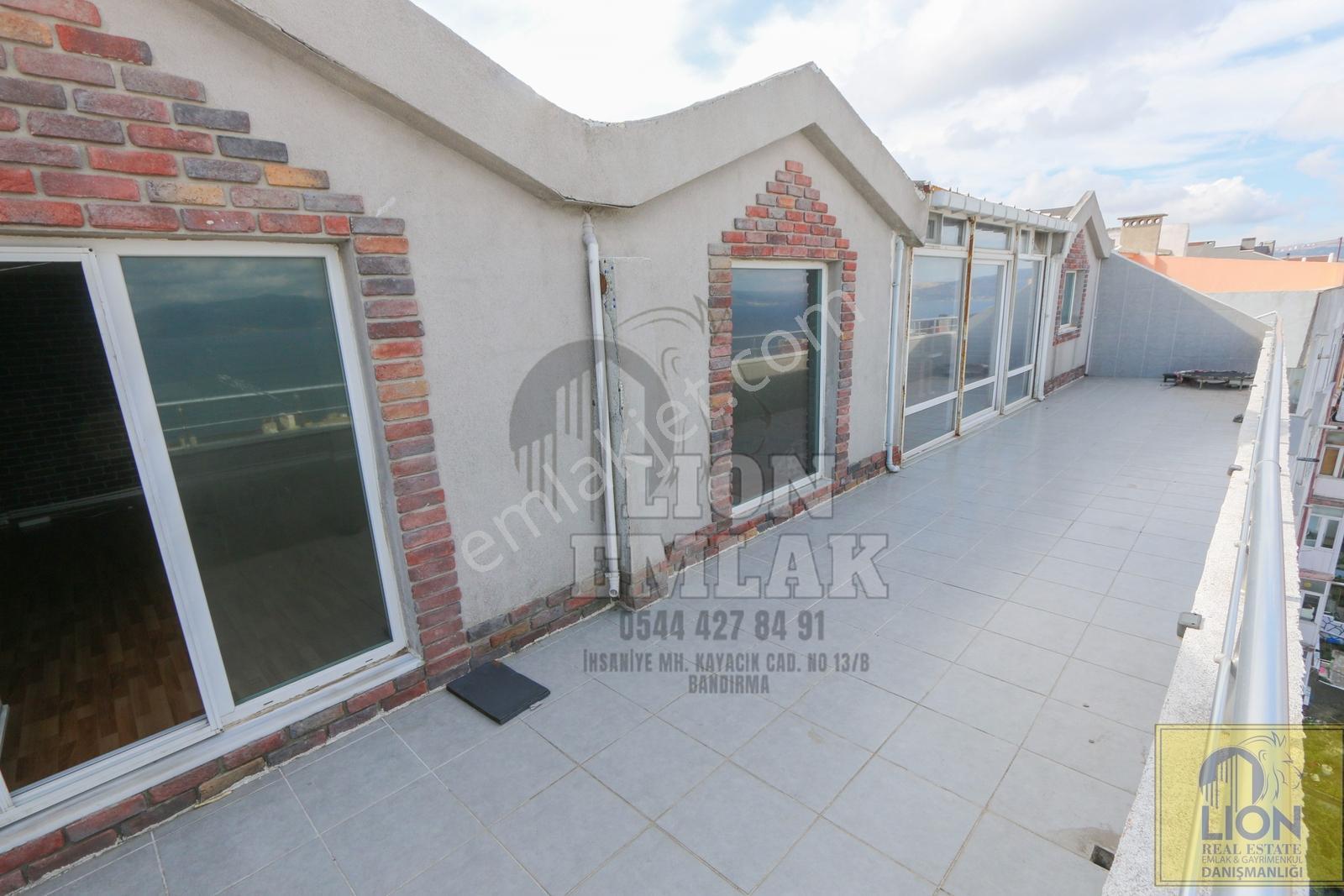 Lıon'dan Hacı Yusuf'ta Deniz Manzaralı Satılık 4+1 Daire — fotoğraf 28