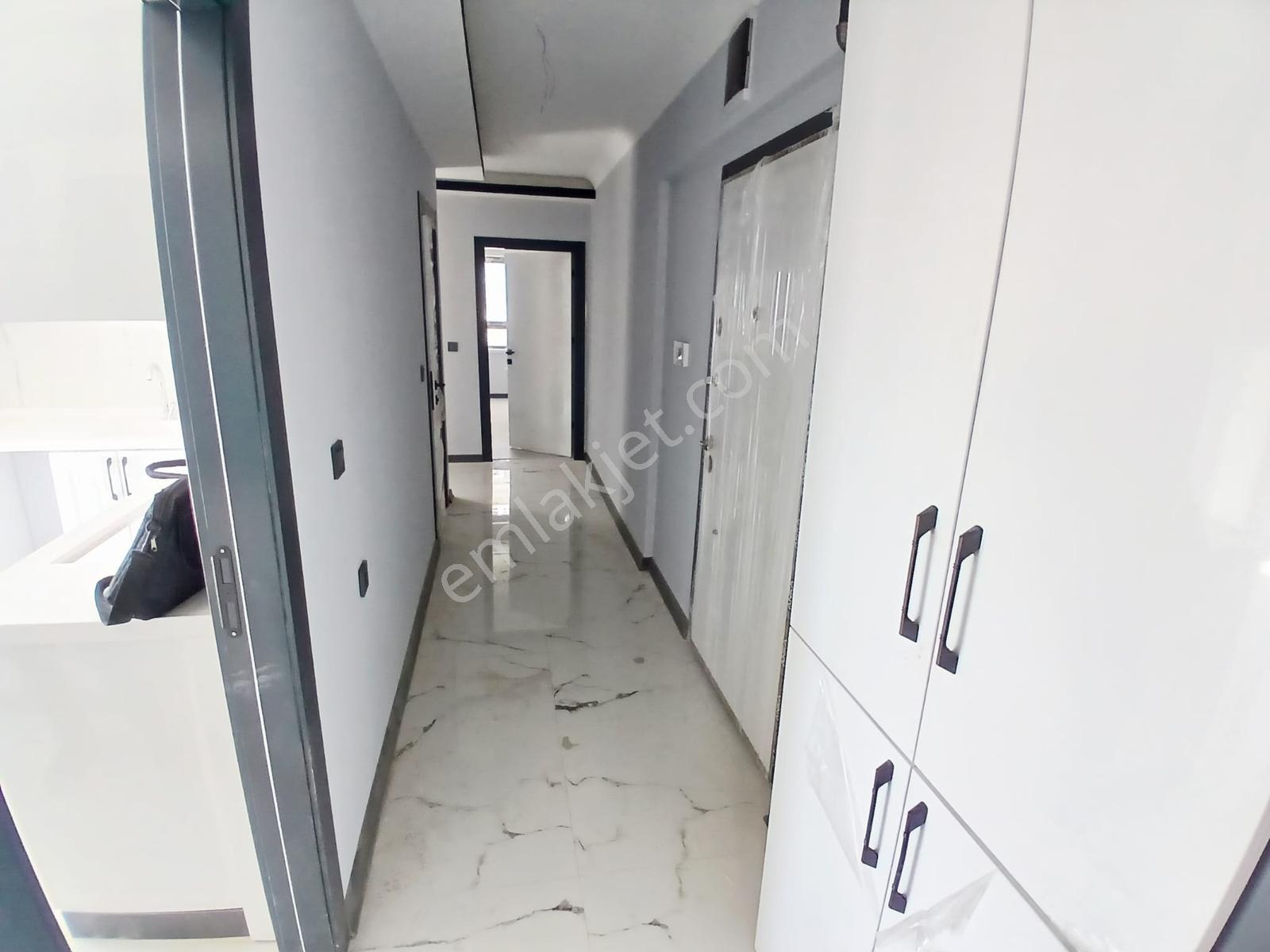 Güzelyaka Mahallesi Yeni Bina Merkezi Konumda 2+1 Satılık Daire — fotoğraf 18