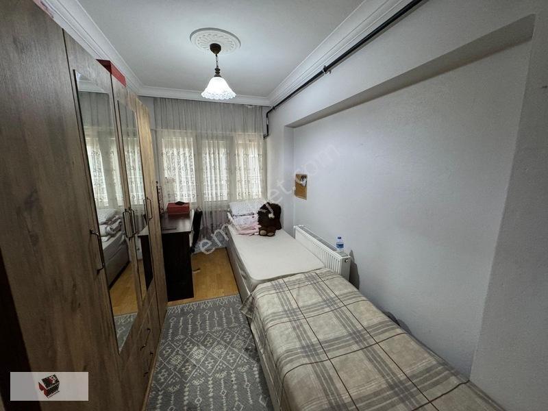 Umut Emlak'tan Şirinevler De Satılık 2+1 Daire — fotoğraf 15