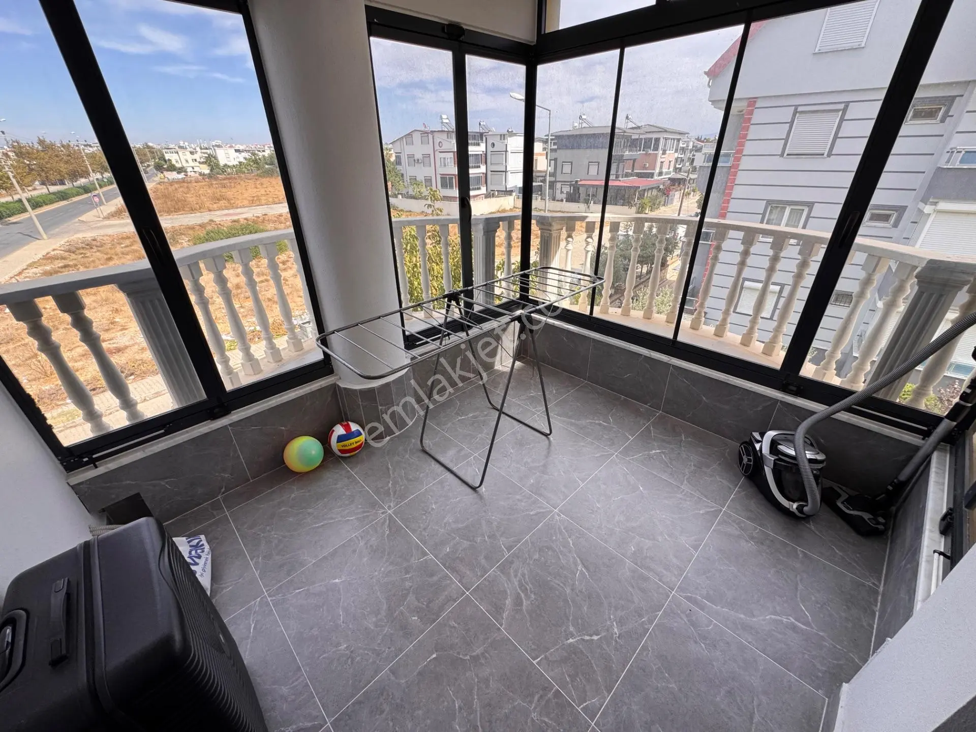 Didim Çamlıkta Denize Yakın Full Eşyalı Geniş Teraslı Satılık Dubleks Daire — fotoğraf 18