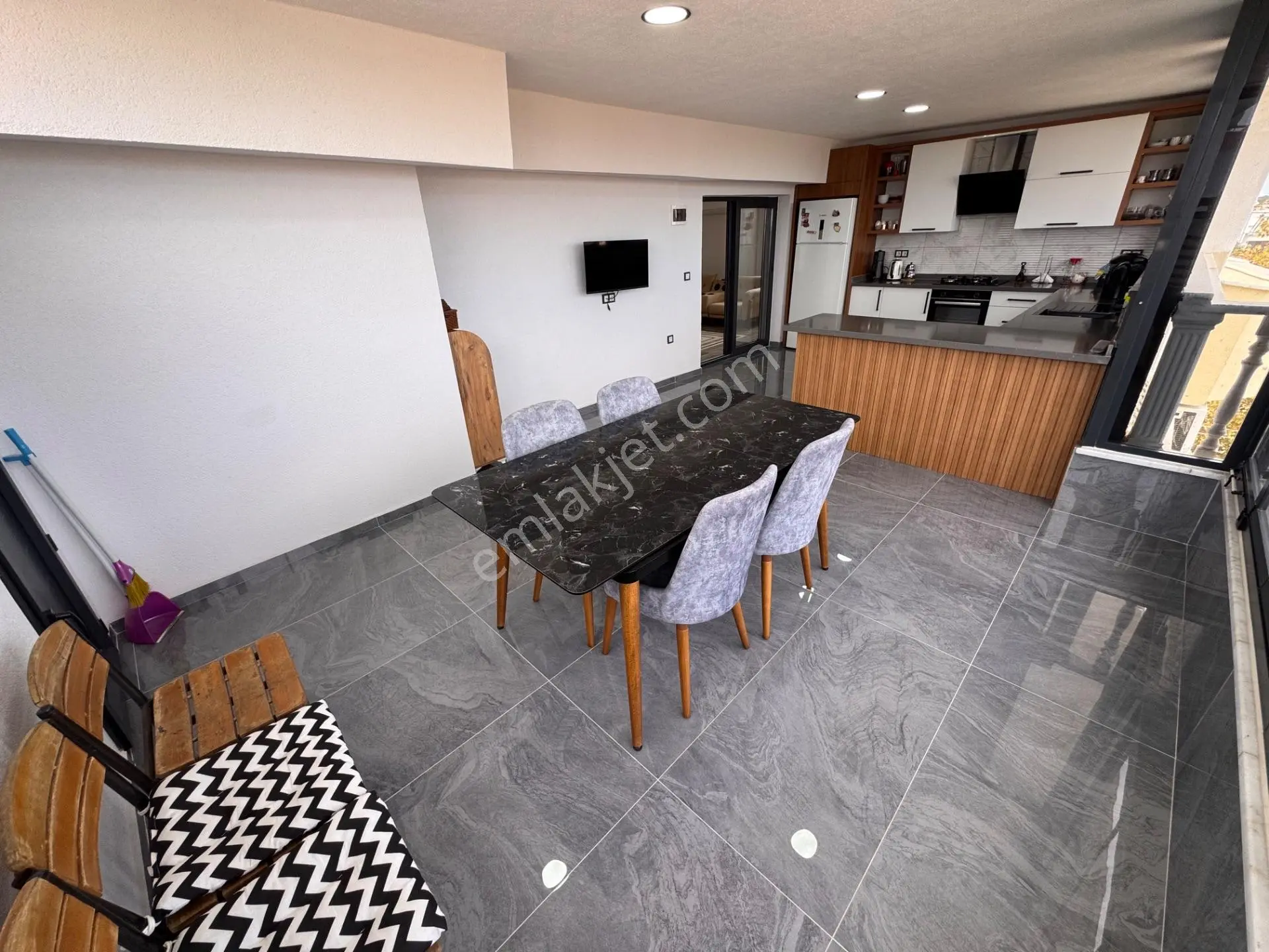 Didim Çamlıkta Denize Yakın Full Eşyalı Geniş Teraslı Satılık Dubleks Daire — fotoğraf 27