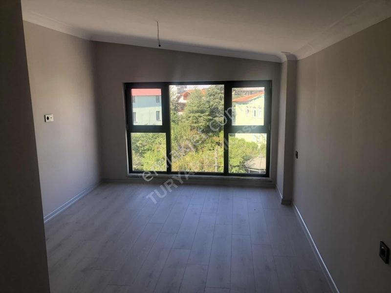 Güvenlikli Site, Şerefiyesi Yüksek, Bağımsız Mutfak Satılık 2+1 — fotoğraf 14