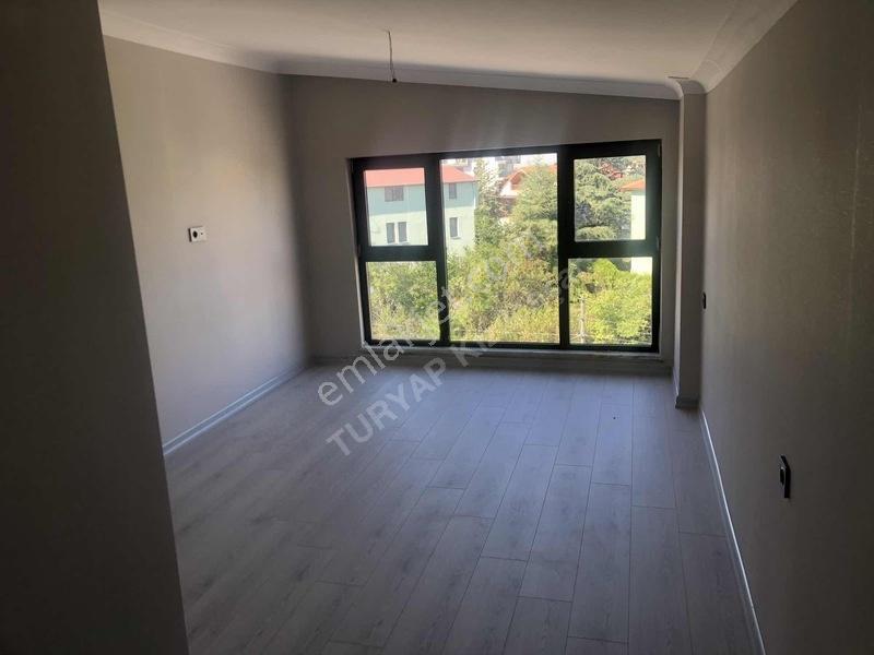 Güvenlikli Site, Şerefiyesi Yüksek, Bağımsız Mutfak Satılık 2+1 — fotoğraf 17