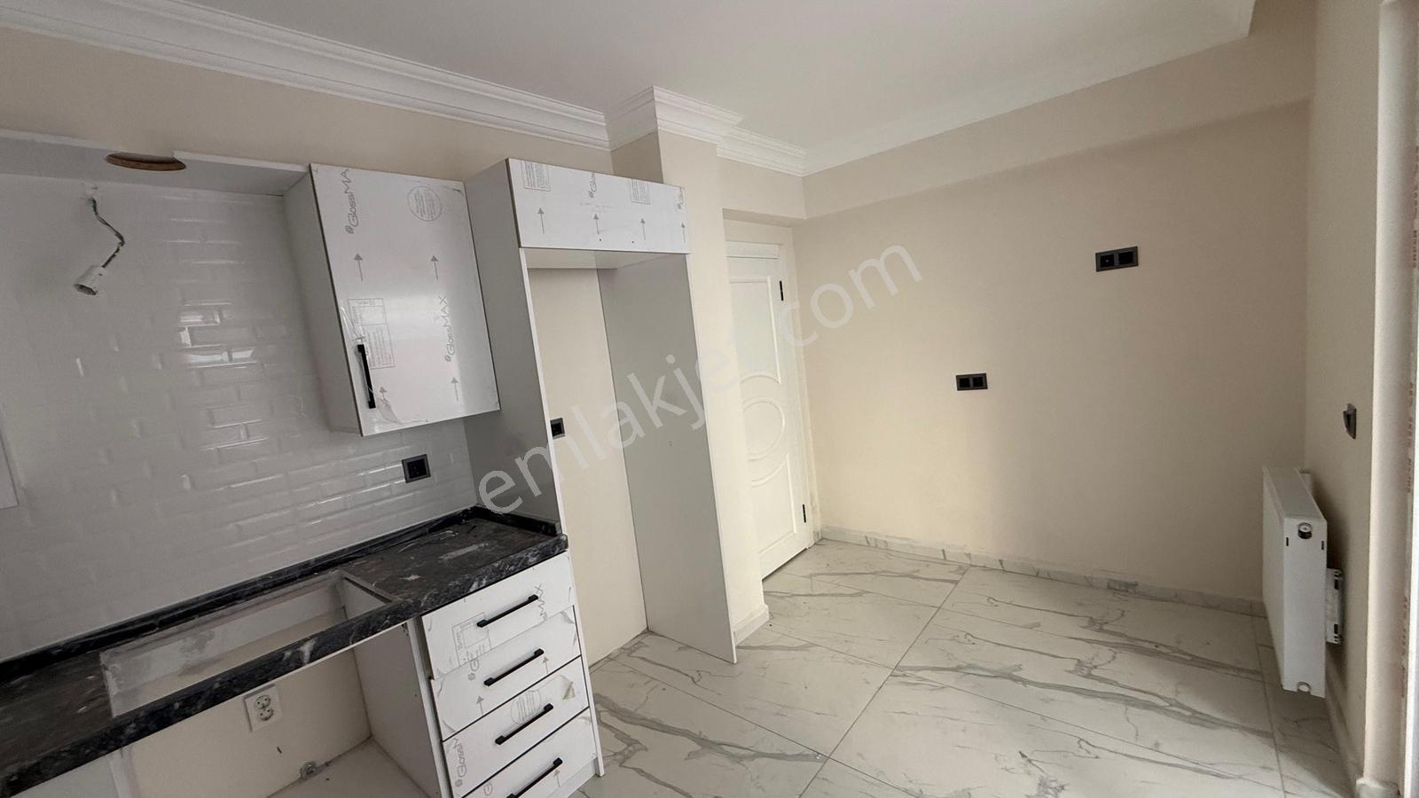 Bölgenin En Uygunu Mutfak Salon Ayrı 2+1 Sıfır Daire — fotoğraf 3