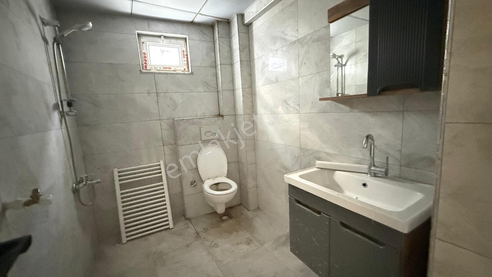 Bölgenin En Uygunu Mutfak Salon Ayrı 2+1 Sıfır Daire — fotoğraf 18
