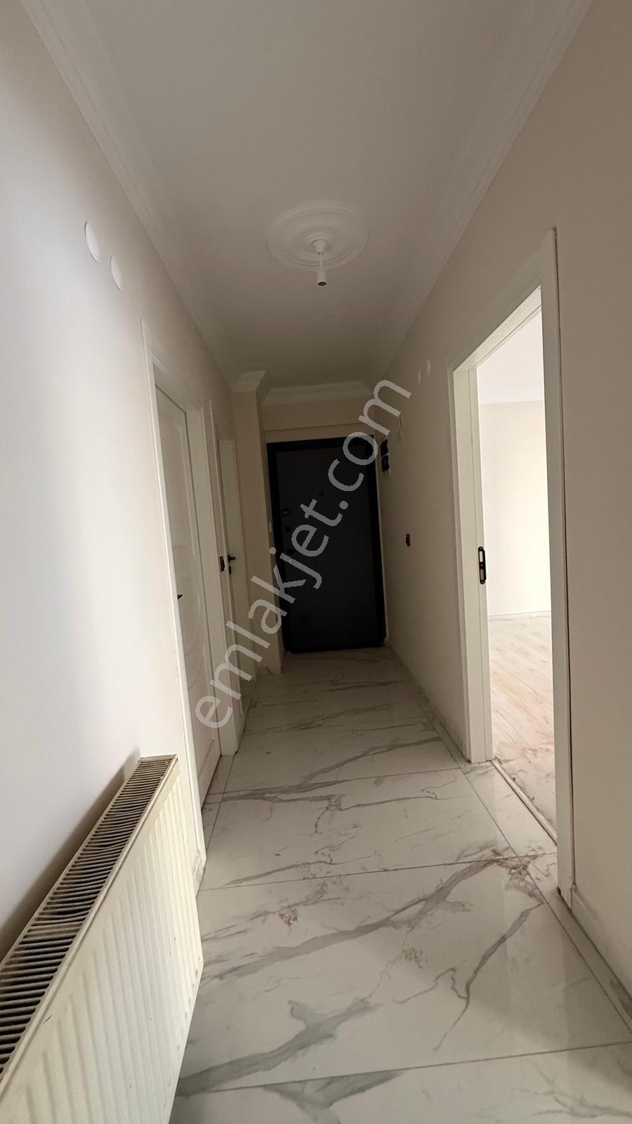 Bölgenin En Uygunu Mutfak Salon Ayrı 2+1 Sıfır Daire — fotoğraf 19