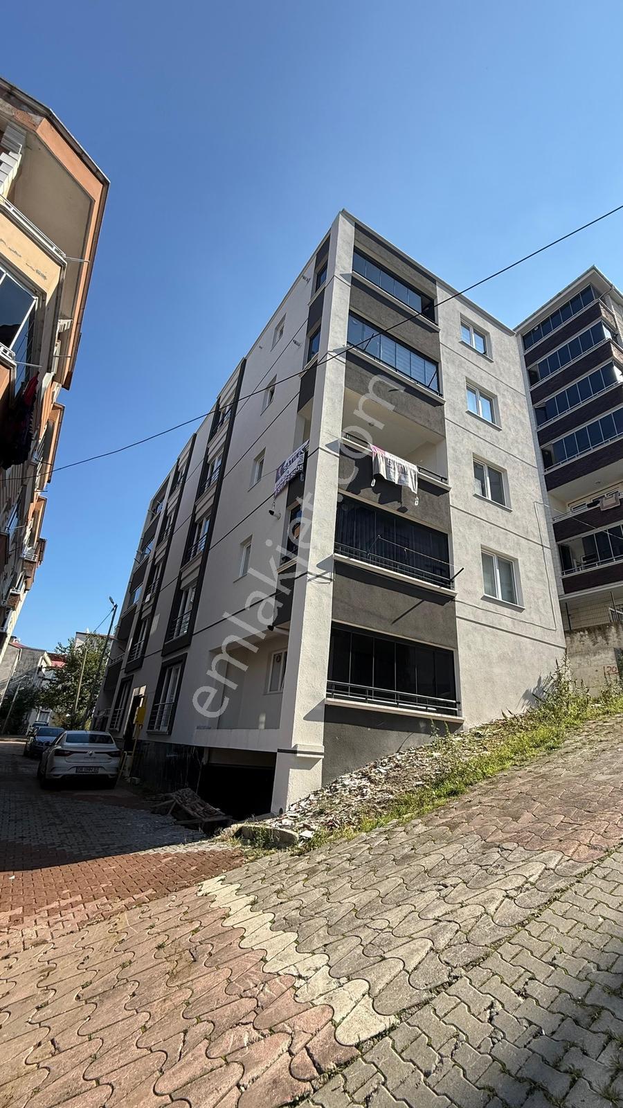 Bölgenin En Uygunu Mutfak Salon Ayrı 2+1 Sıfır Daire — fotoğraf 24