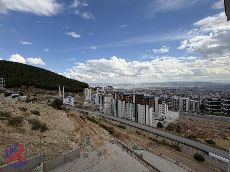 Reos Gayrimenkul'den K.çevre Yolunda Sıfır Geniş Satılık 2+1 — fotoğraf 7